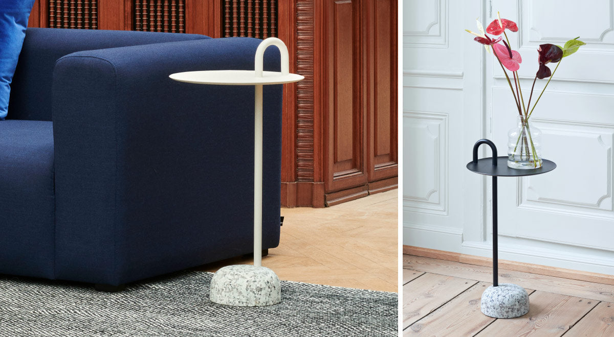 Een collage van twee afbeeldingen van twee Bowler bijzettafels van HAY, één wit en één zwart, geplaatst in een huiselijke omgeving.