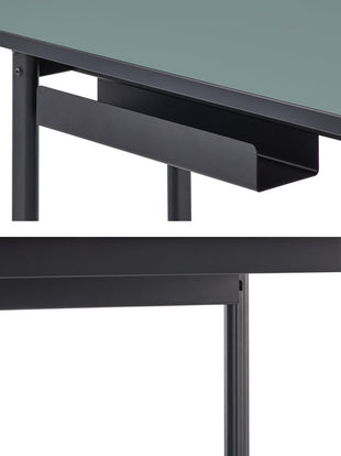 Achteraanzicht van een Mode-bureau van Herman Miller, met het ingebouwde kabelmanagement.