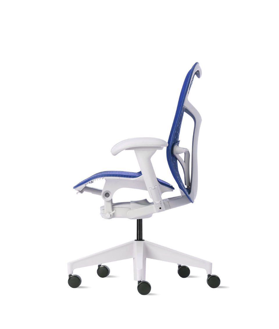 Mirra 2 Butterfly Ultramarine Blauw bureaustoel