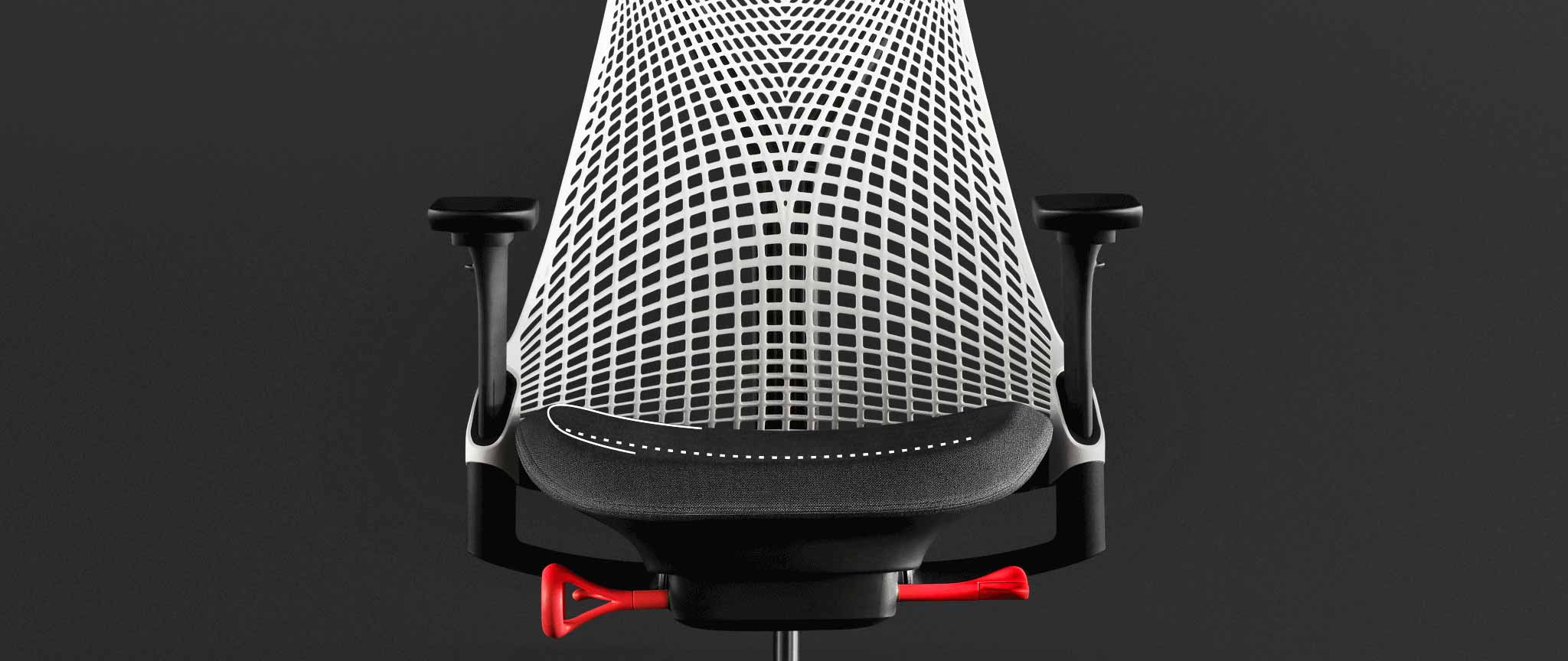 Vooraanzicht van een wit-zwarte Sayl-gamingstoel van Herman Miller, met daaroverheen witte afbeeldingen die de voorgevormde zitkussen benadrukken.