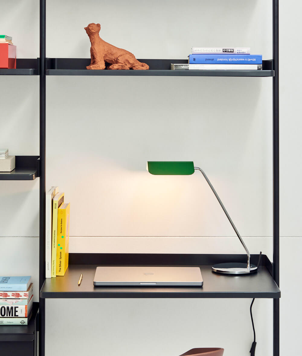 HAY Apex Desk Lamp Iron Zwart 
