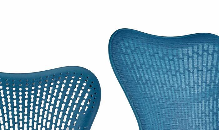 Close up of butterfly and triflex backs on Mirra 2 chairs